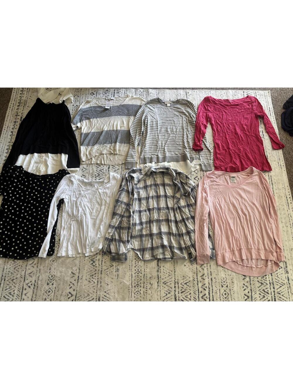 PINK Victoria's Secret Long Sleeve Tee Size XS
